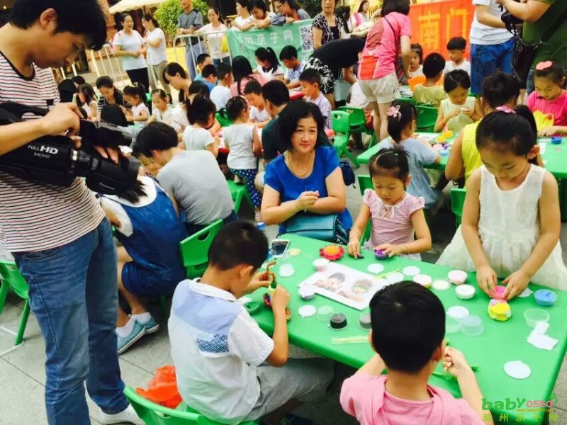 8月30日，親子網(wǎng)攜手水木畫室，陶藝、繪畫、手工大賽花絮